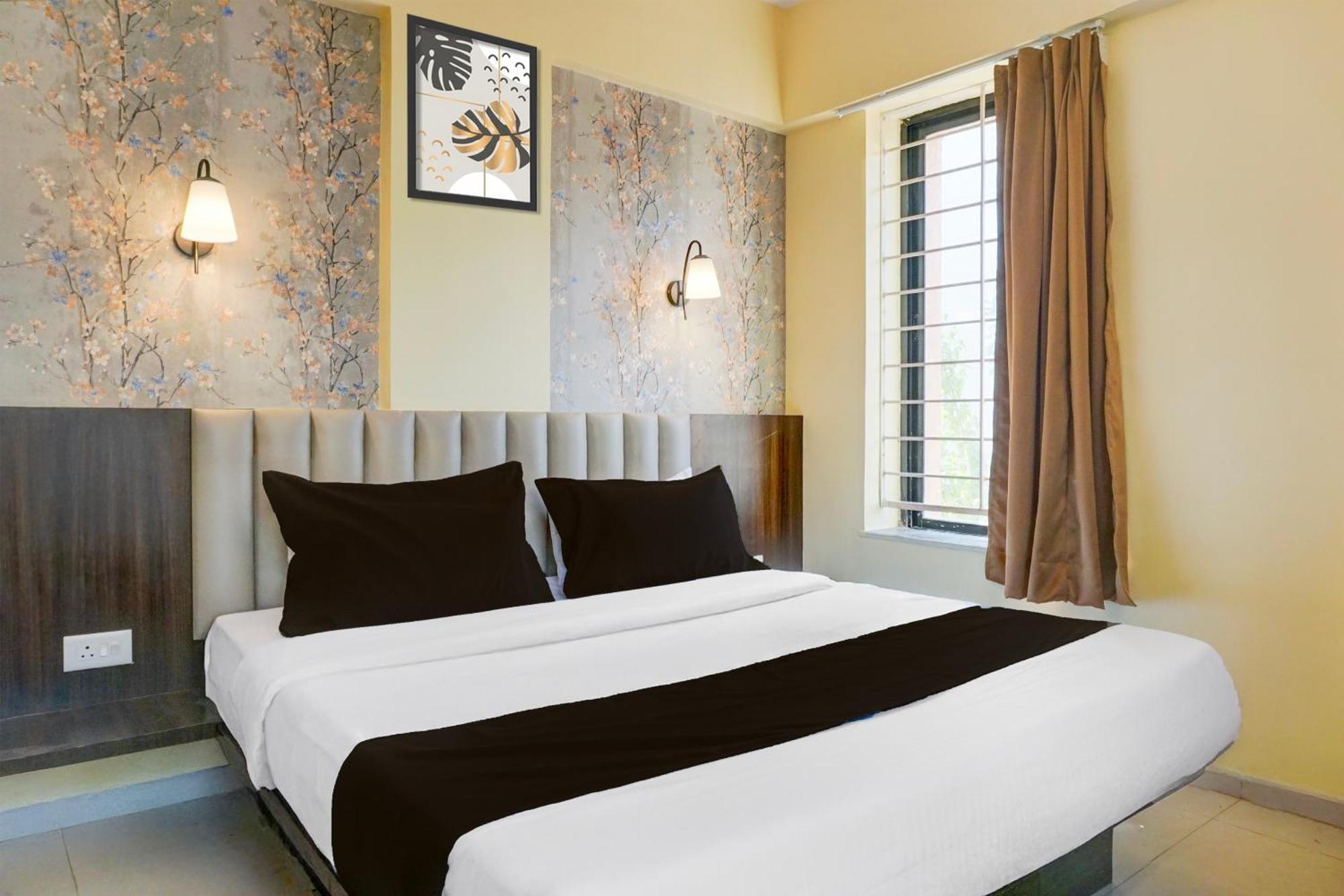 Hotel Super Collection O Veerbhadra Nagar Baner Méribel Village Esterno foto